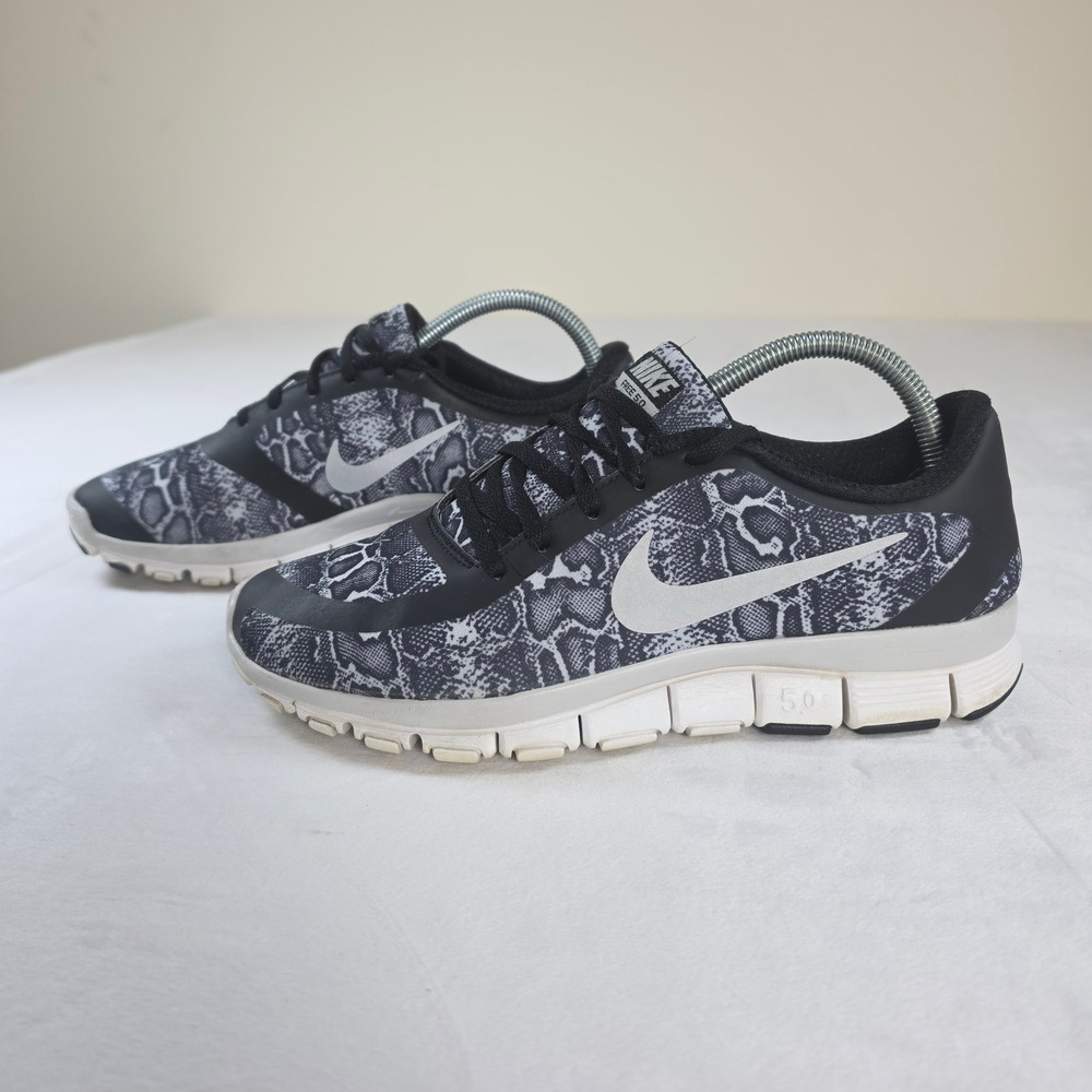 Nike Free 5.0 Womens Black White Snakeskin‎ Running Shoes 695168-004 Size 10